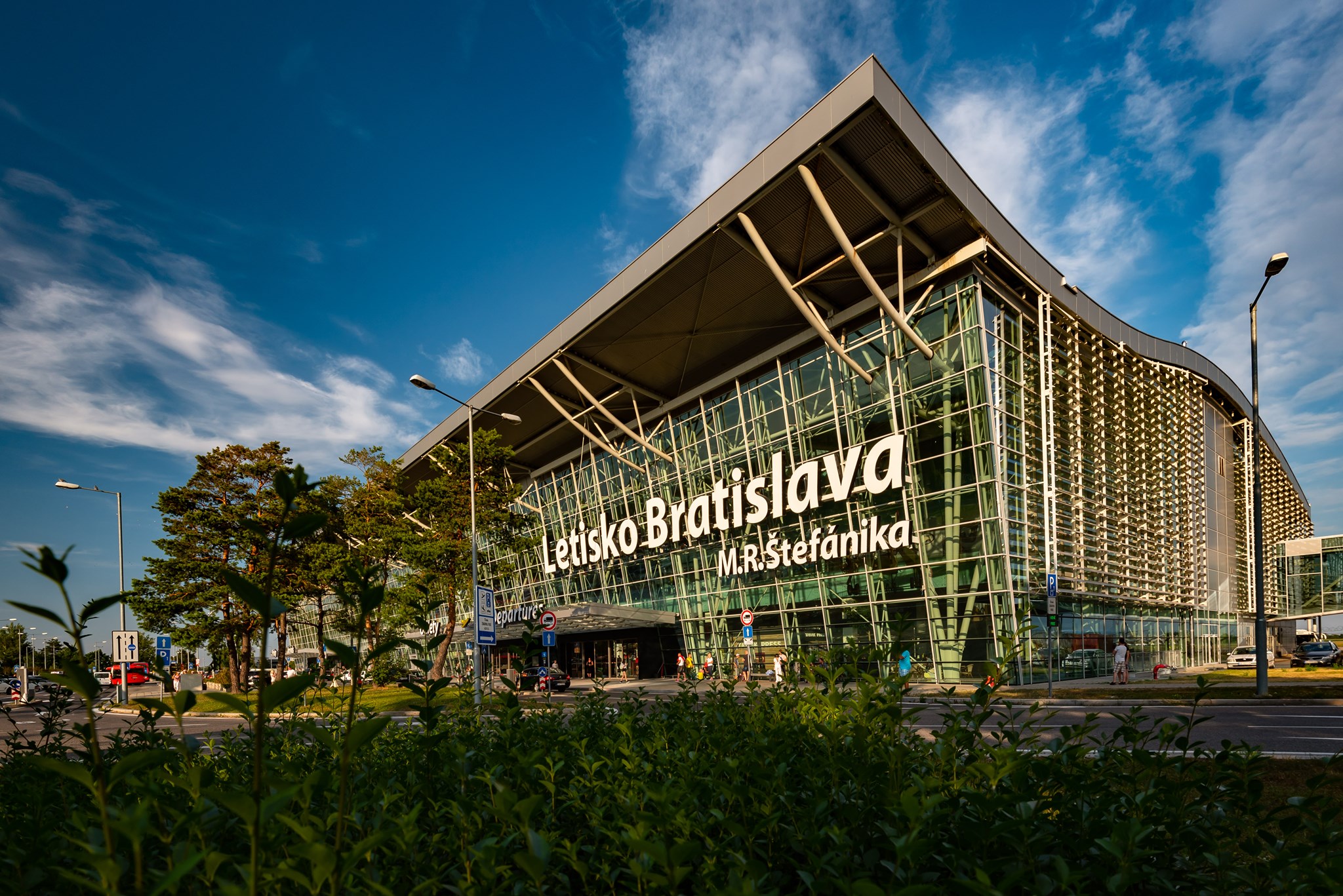 Medzinárodné letisko M. R. Štefánika v Bratislave